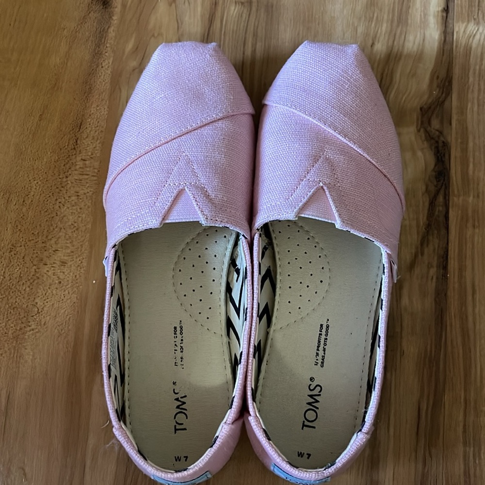 Tom’s size 7. - Picture 2 of 8